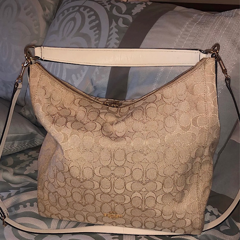 Celeste Convertible Hobo In Signature Canvas (Coach F34910)